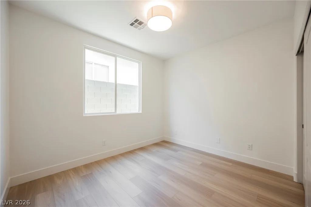 9369 Thunder Basin, Las Vegas, NV 89149