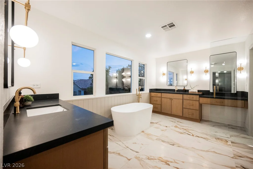 9369 Thunder Basin, Las Vegas, NV 89149