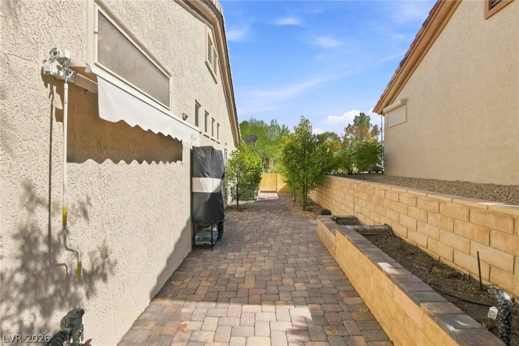 10612 Clear Meadows, Las Vegas, NV 89134