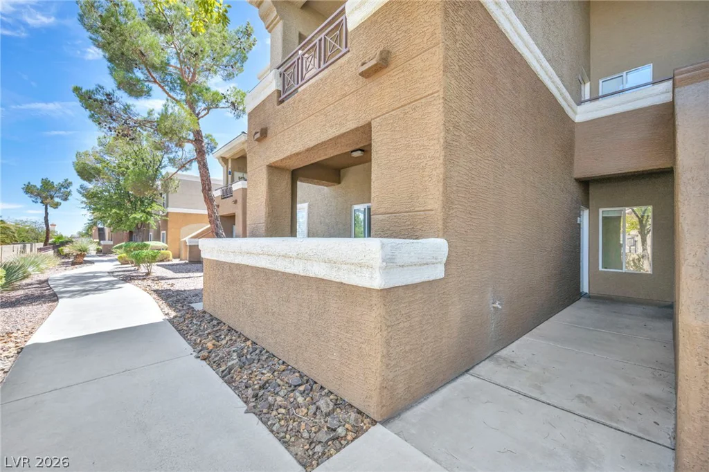 8070 Russell, Las Vegas, NV 89113