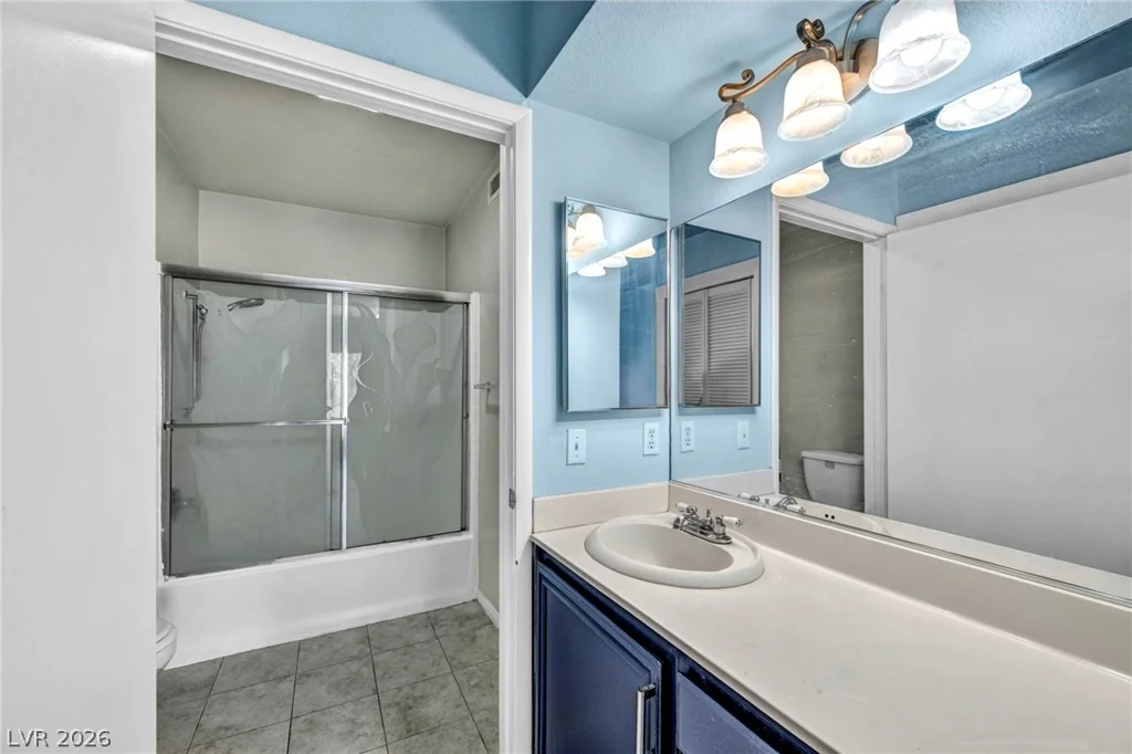 8070 Russell, Las Vegas, NV 89113