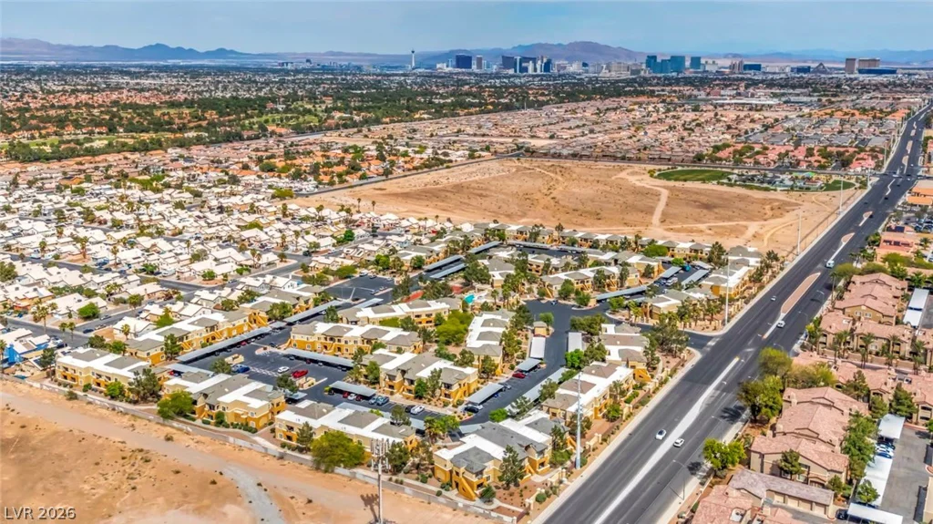 8070 Russell, Las Vegas, NV 89113