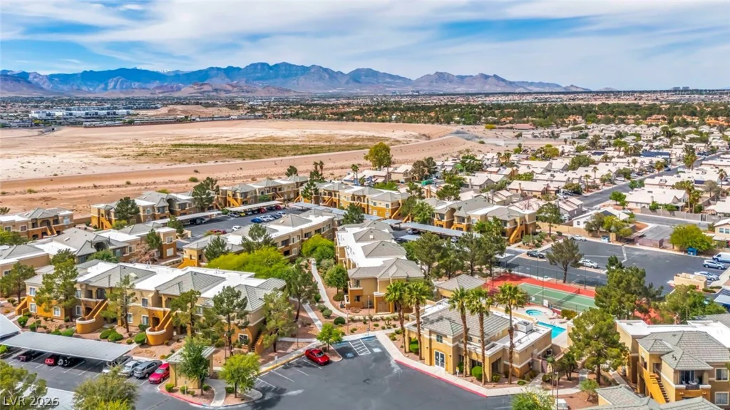 8070 Russell, Las Vegas, NV 89113