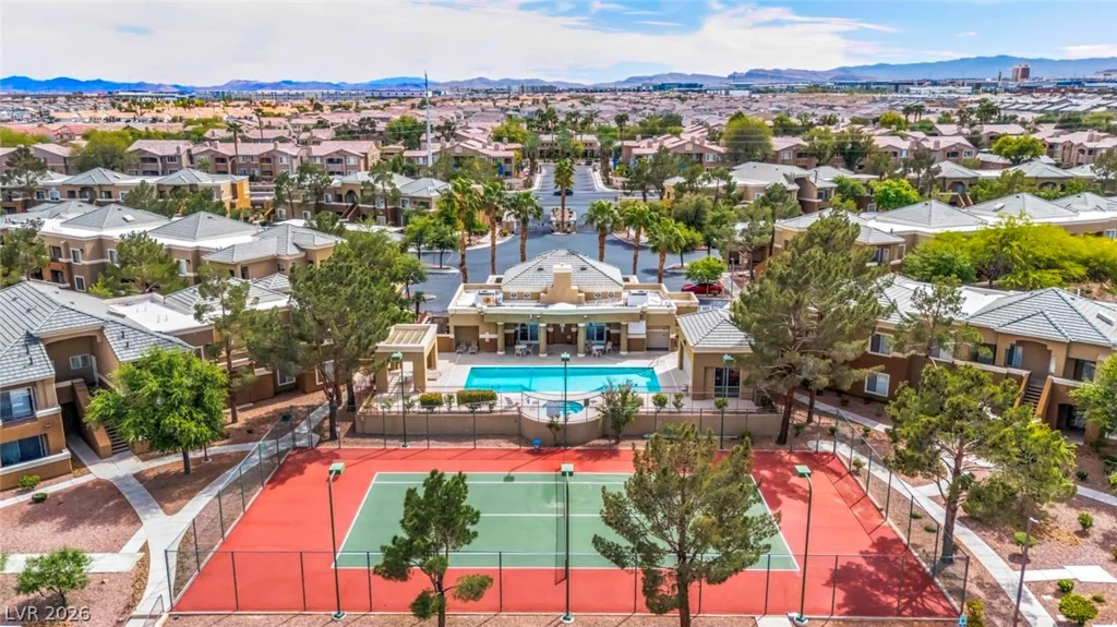 8070 Russell, Las Vegas, NV 89113