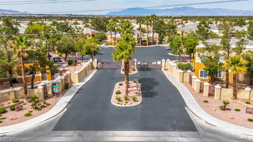 8070 Russell, Las Vegas, NV 89113
