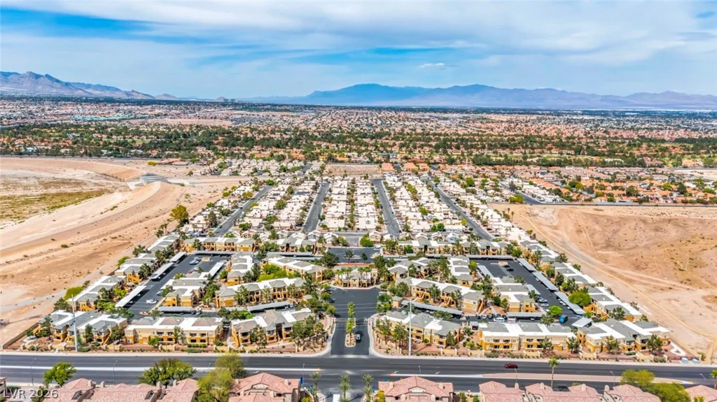 8070 Russell, Las Vegas, NV 89113