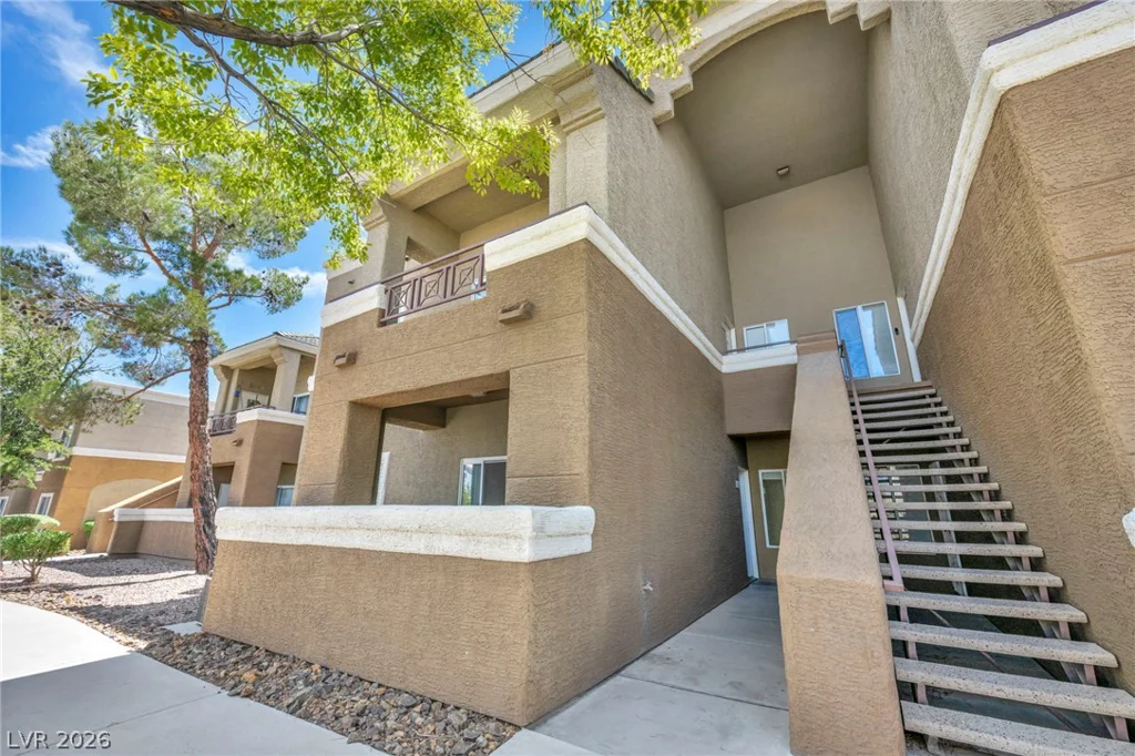 8070 Russell, Las Vegas, NV 89113