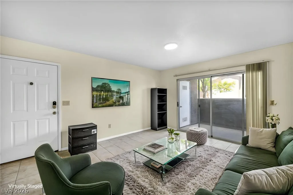 8070 Russell, Las Vegas, NV 89113