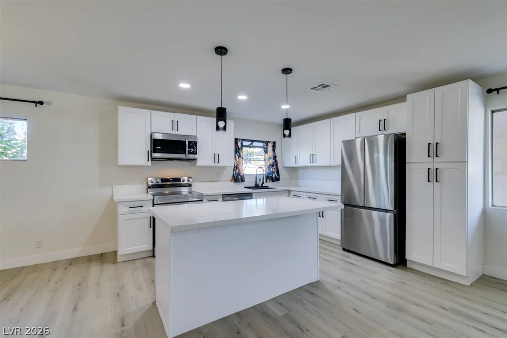2211 Frontier Ave, Las Vegas, NV 89106