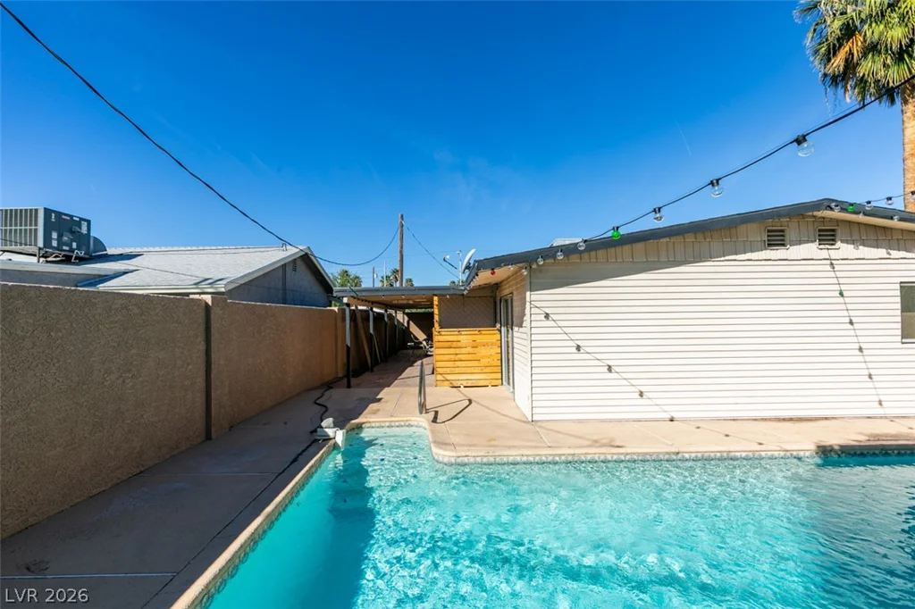 2211 Frontier Ave, Las Vegas, NV 89106