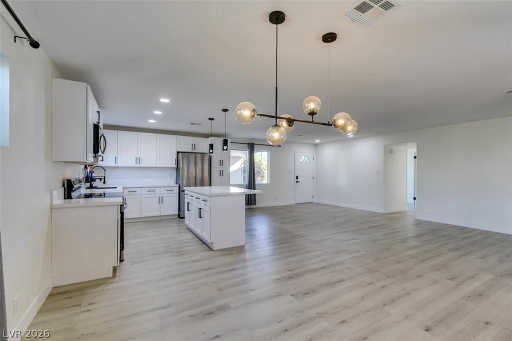 2211 Frontier Ave, Las Vegas, NV 89106