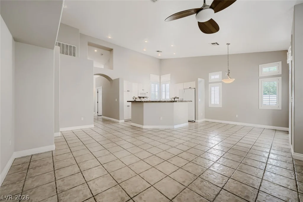 9641 EMERAUDE, Las Vegas, NV 89147