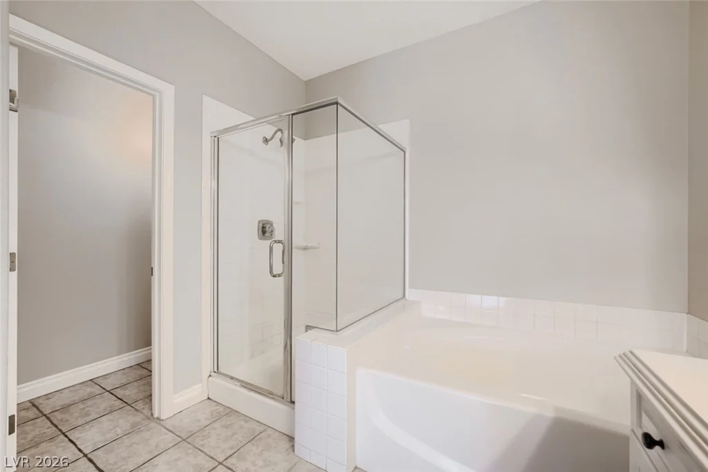 9641 EMERAUDE, Las Vegas, NV 89147