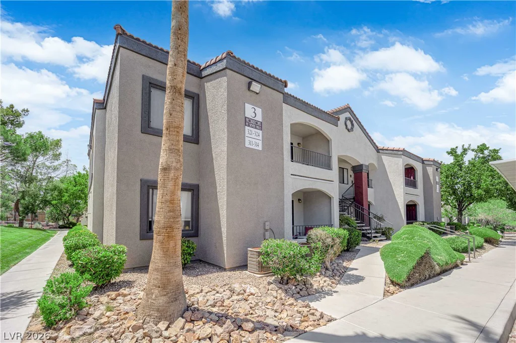 950 Seven Hills, Henderson, NV 89052