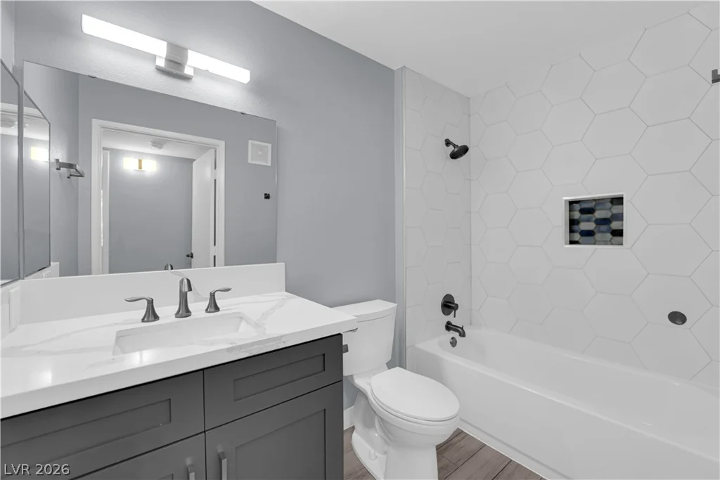 950 Seven Hills, Henderson, NV 89052