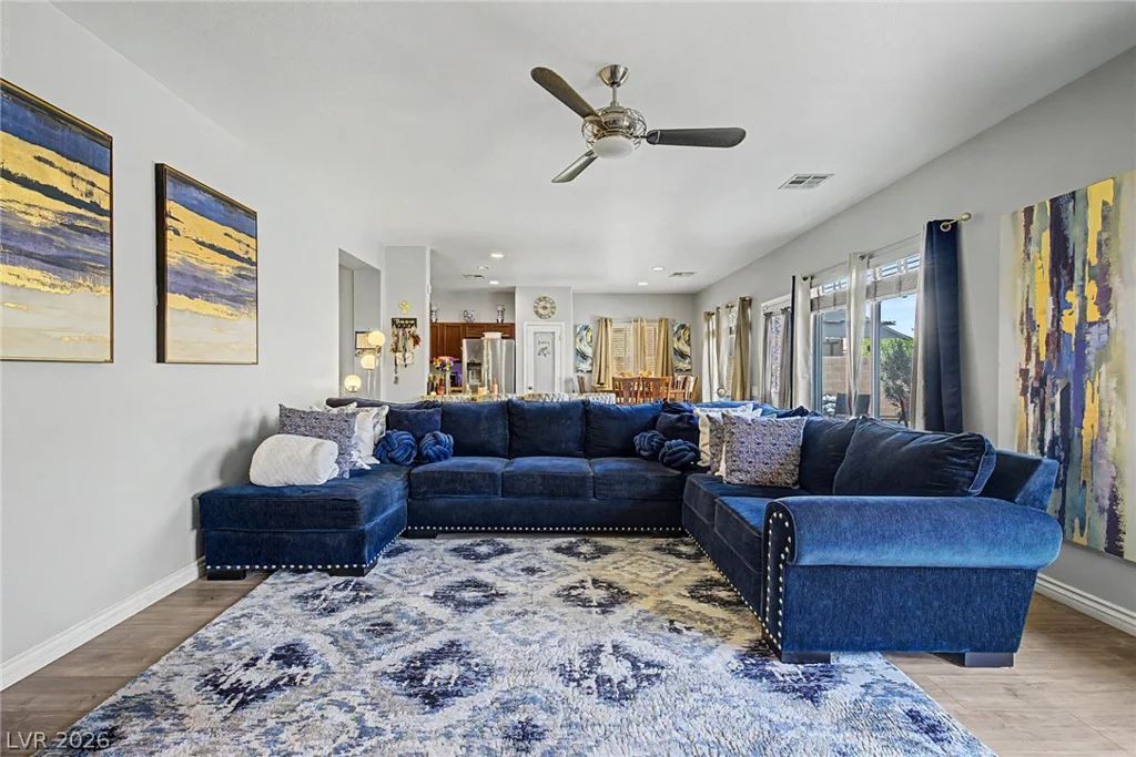 2924 Dowitcher, North Las Vegas, NV 89084