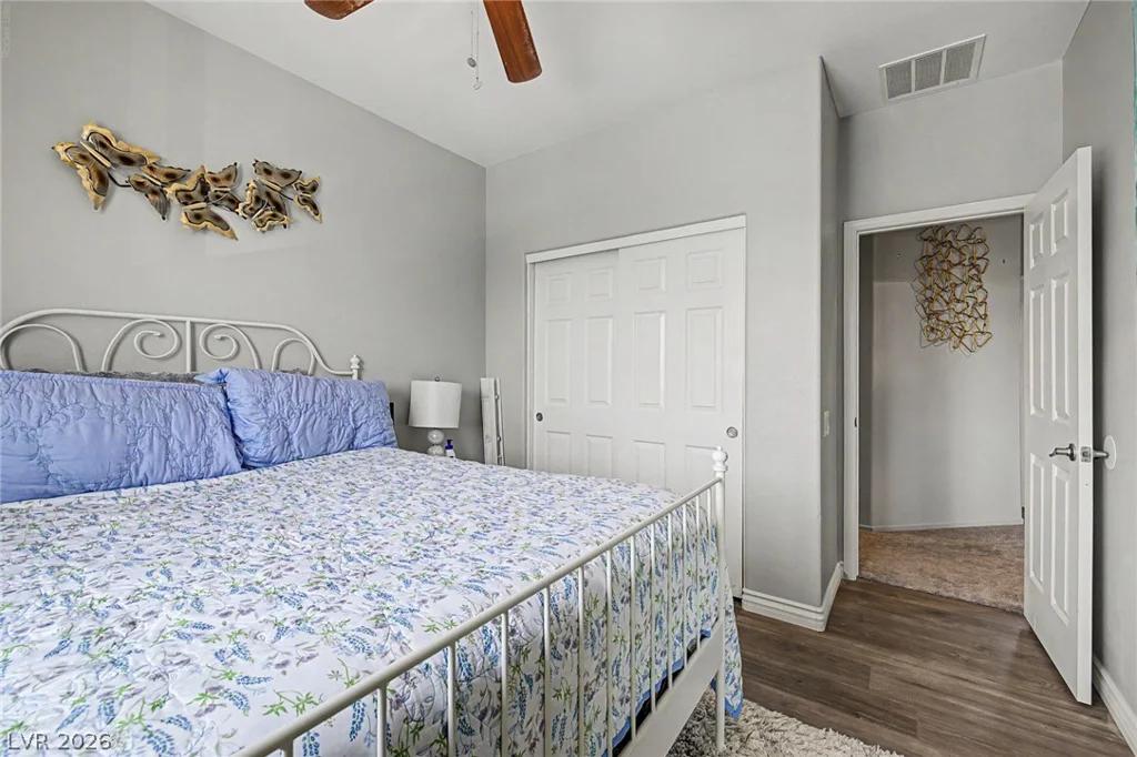 2924 Dowitcher, North Las Vegas, NV 89084