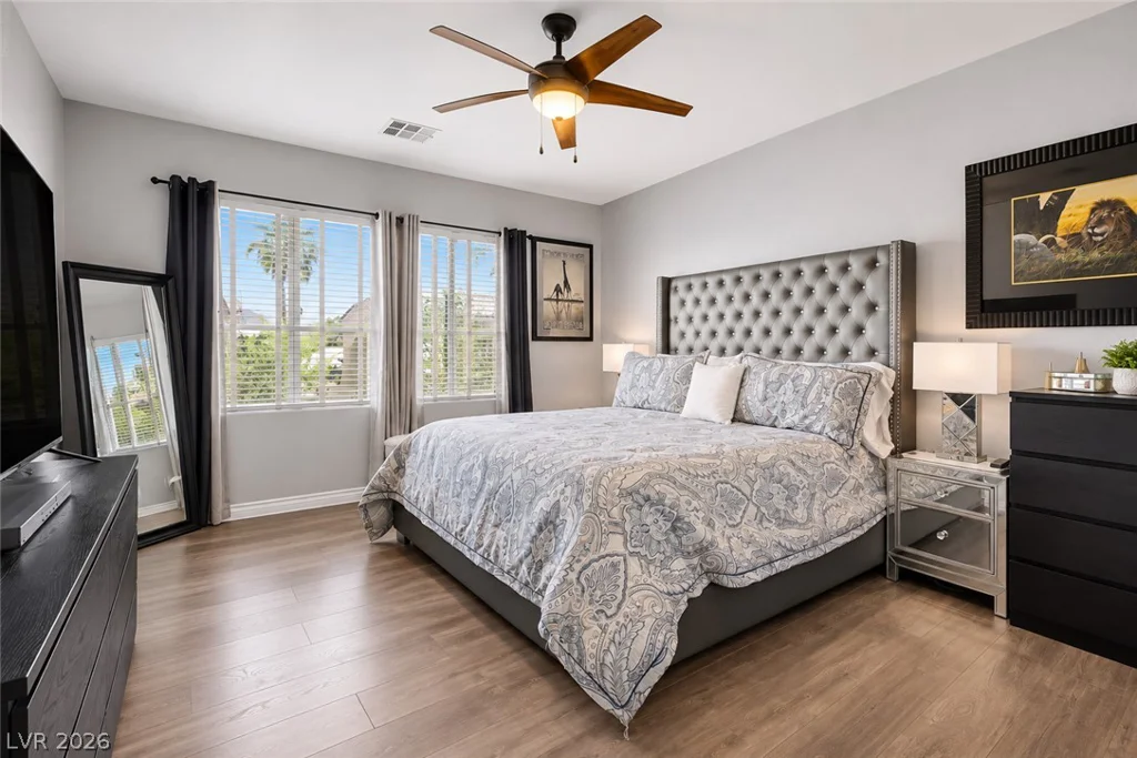 2924 Dowitcher, North Las Vegas, NV 89084