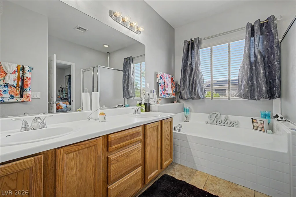 2924 Dowitcher, North Las Vegas, NV 89084