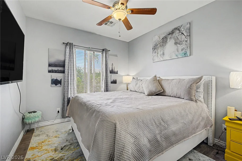 2924 Dowitcher, North Las Vegas, NV 89084