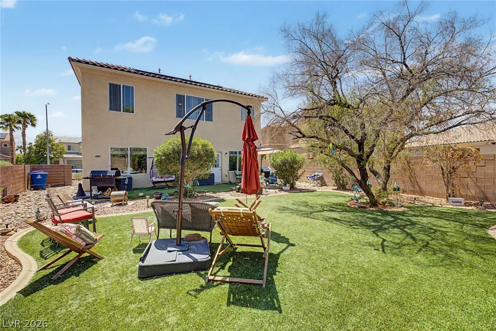 2924 Dowitcher, North Las Vegas, NV 89084