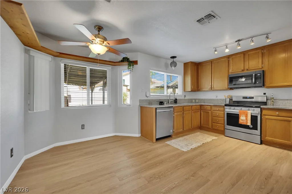 8283 Hidden Hills, Las Vegas, NV 89123