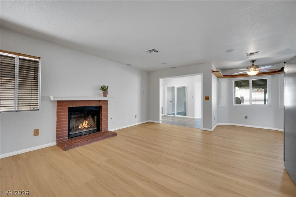 8283 Hidden Hills, Las Vegas, NV 89123