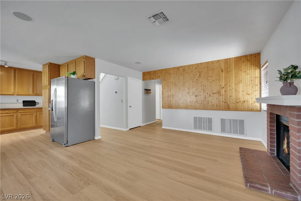 8283 Hidden Hills, Las Vegas, NV 89123