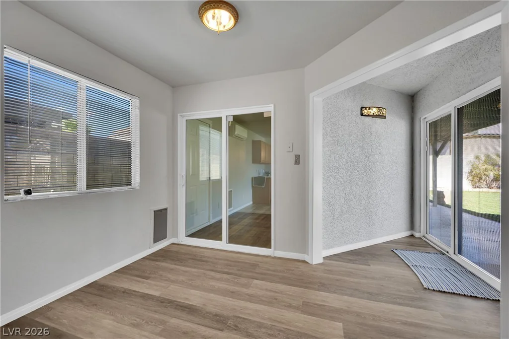 8283 Hidden Hills, Las Vegas, NV 89123