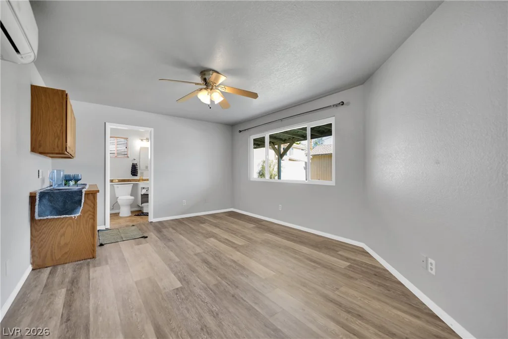 8283 Hidden Hills, Las Vegas, NV 89123