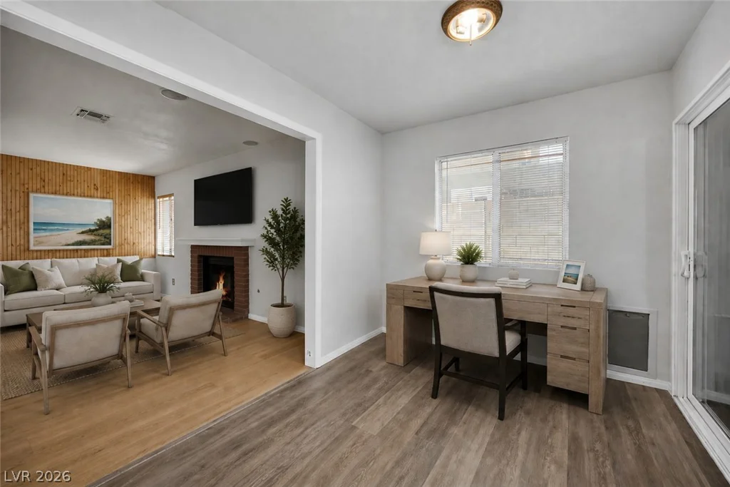 8283 Hidden Hills, Las Vegas, NV 89123