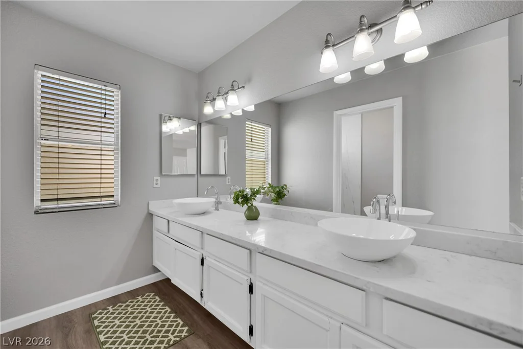 8283 Hidden Hills, Las Vegas, NV 89123