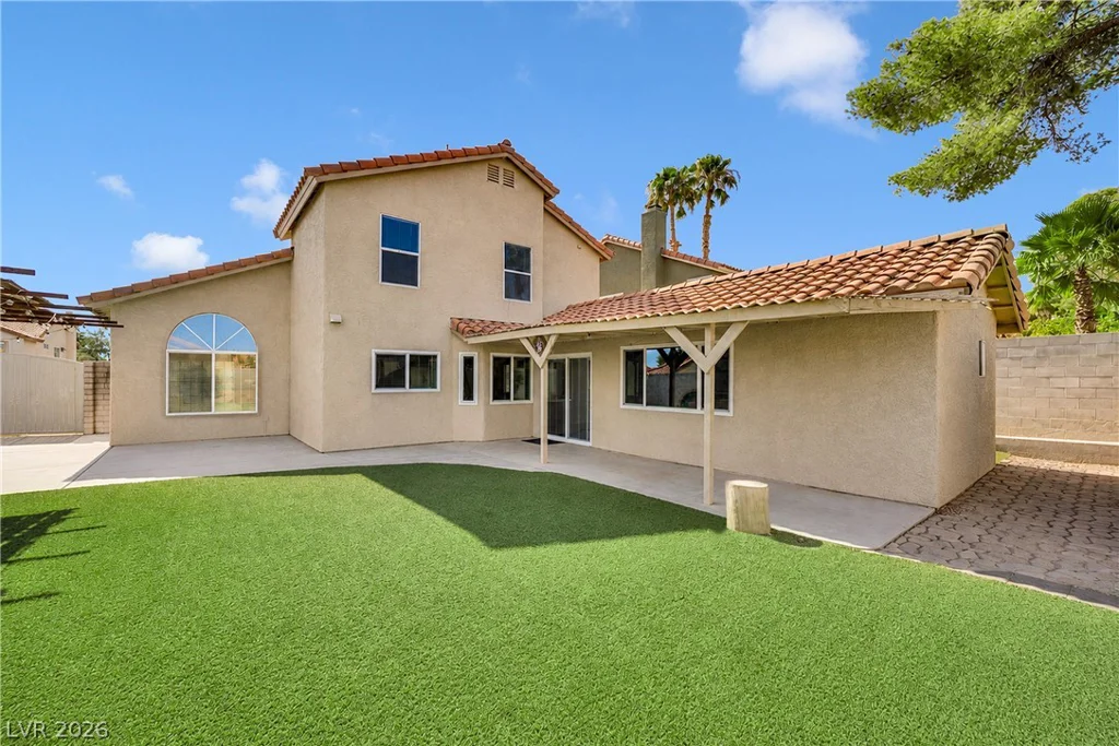 8283 Hidden Hills, Las Vegas, NV 89123