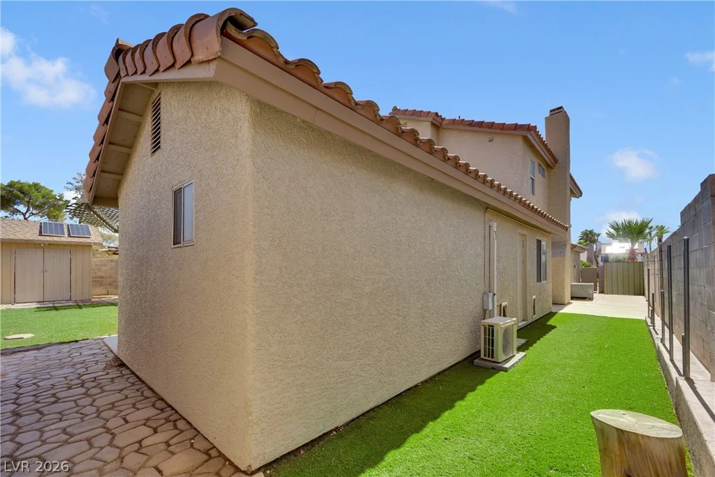 8283 Hidden Hills, Las Vegas, NV 89123