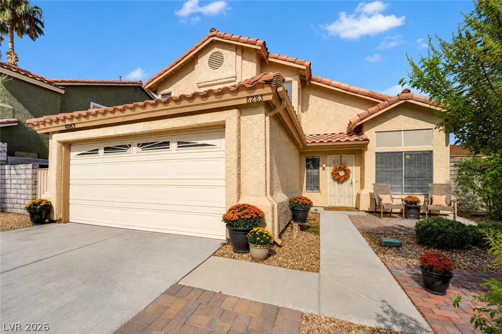 8283 Hidden Hills, Las Vegas, NV 89123