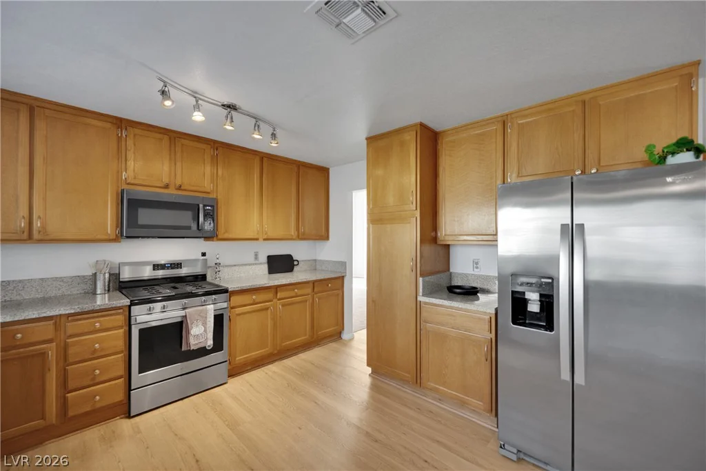 8283 Hidden Hills, Las Vegas, NV 89123