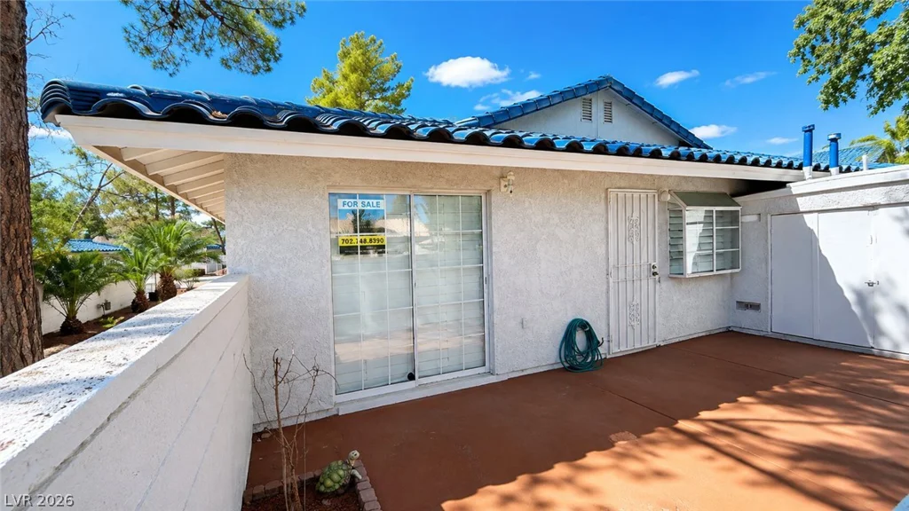 2140 Petersham, Las Vegas, NV 89108