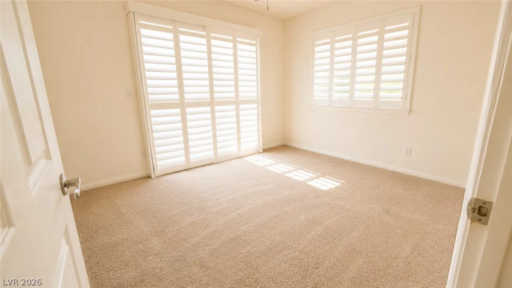 2140 Petersham, Las Vegas, NV 89108