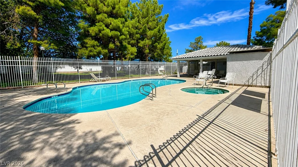 2140 Petersham, Las Vegas, NV 89108