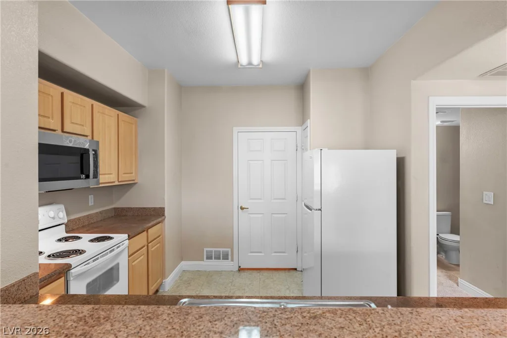 8000 Badura, Las Vegas, NV 89113