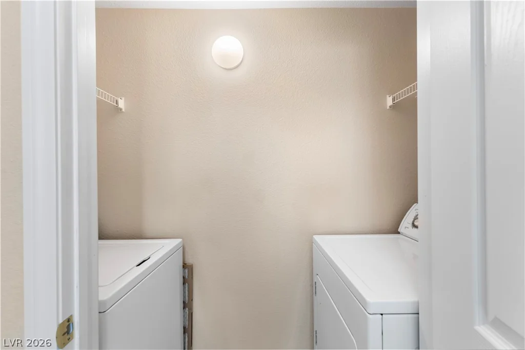 8000 Badura, Las Vegas, NV 89113