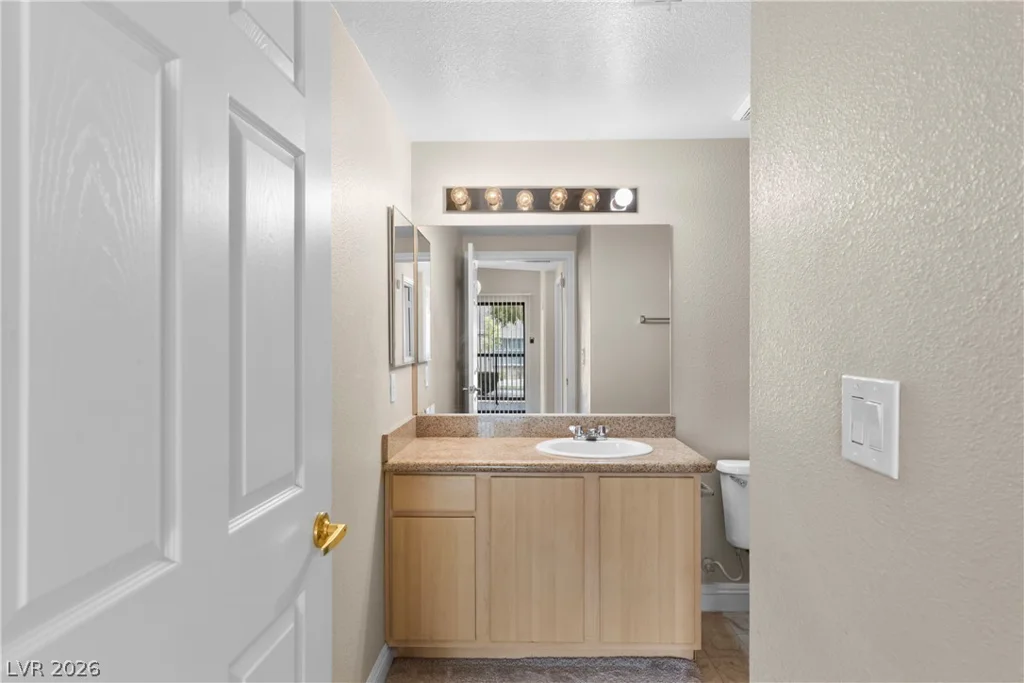 8000 Badura, Las Vegas, NV 89113