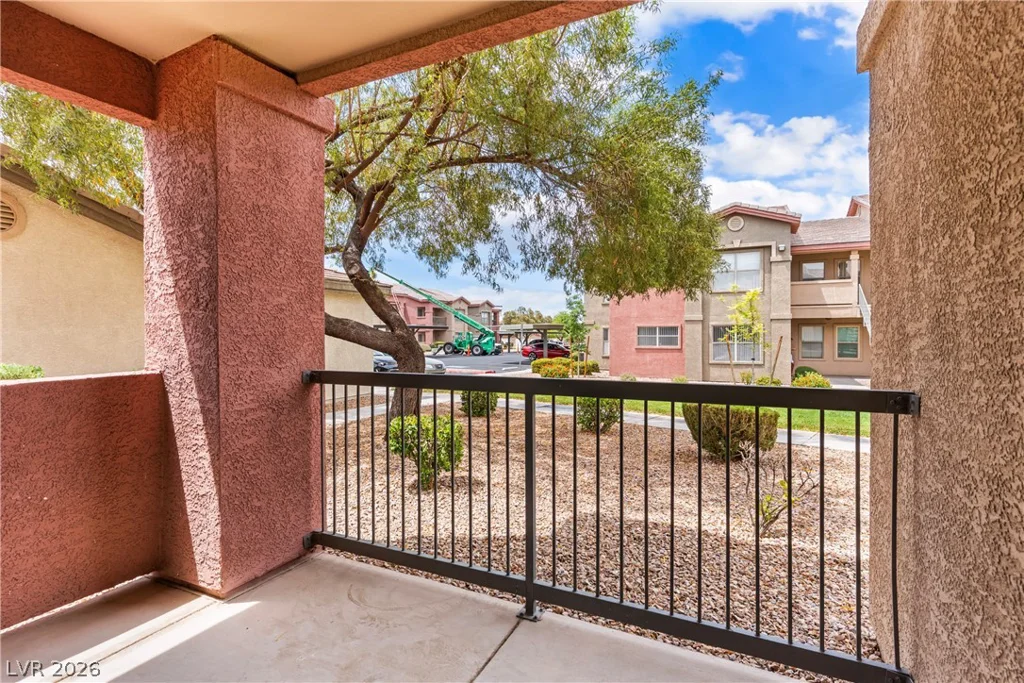 8000 Badura, Las Vegas, NV 89113
