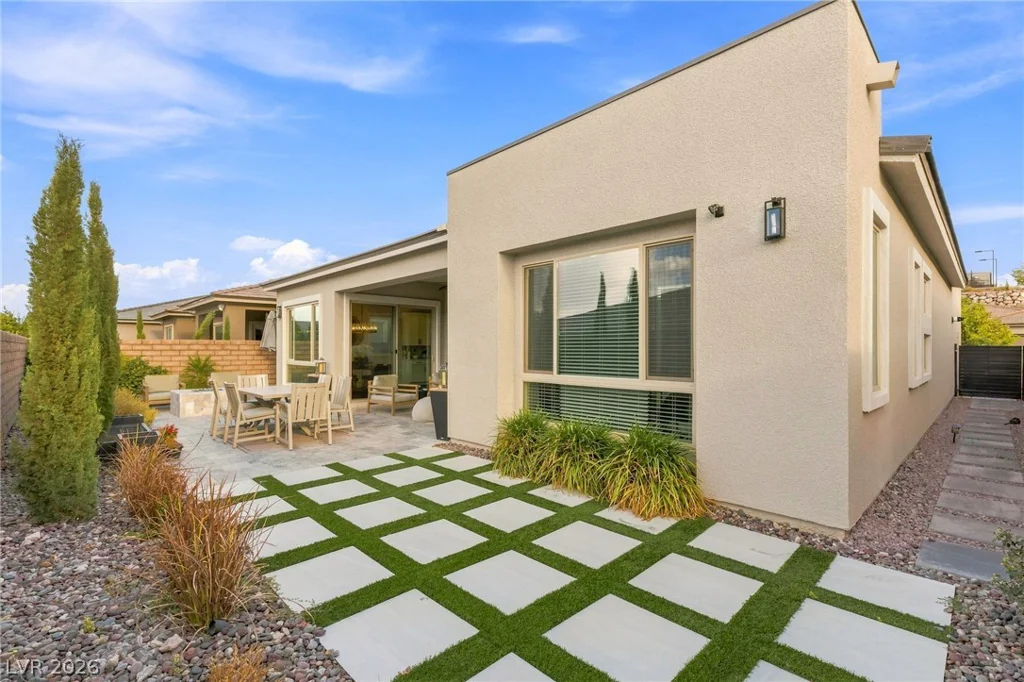 11088 Black Fire Opal, Las Vegas, NV 89138