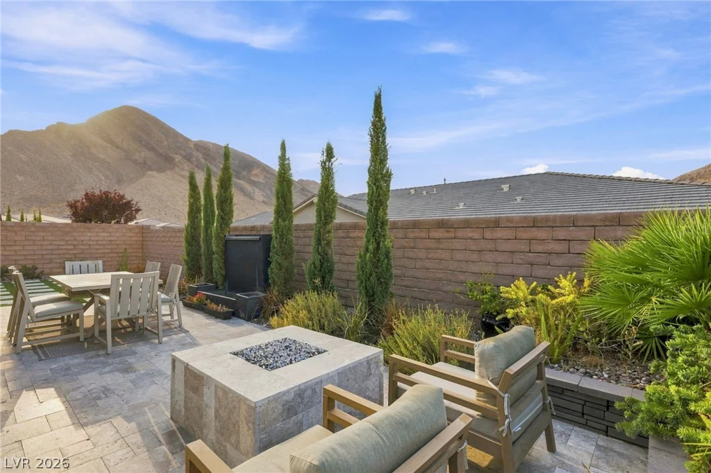 11088 Black Fire Opal, Las Vegas, NV 89138