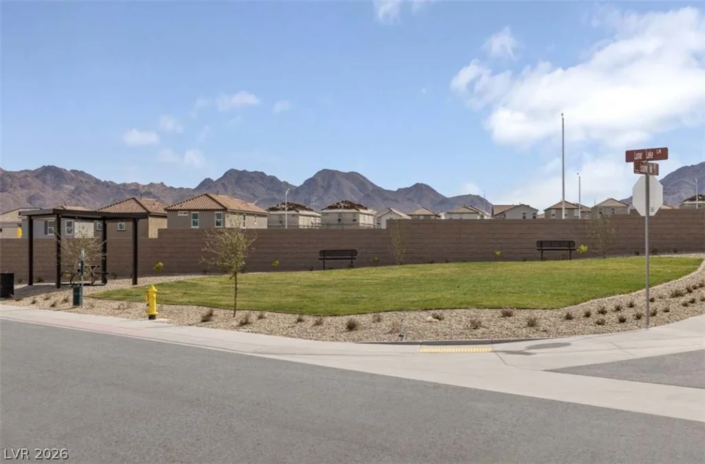 570 Caspian Bay, Henderson, NV 89002