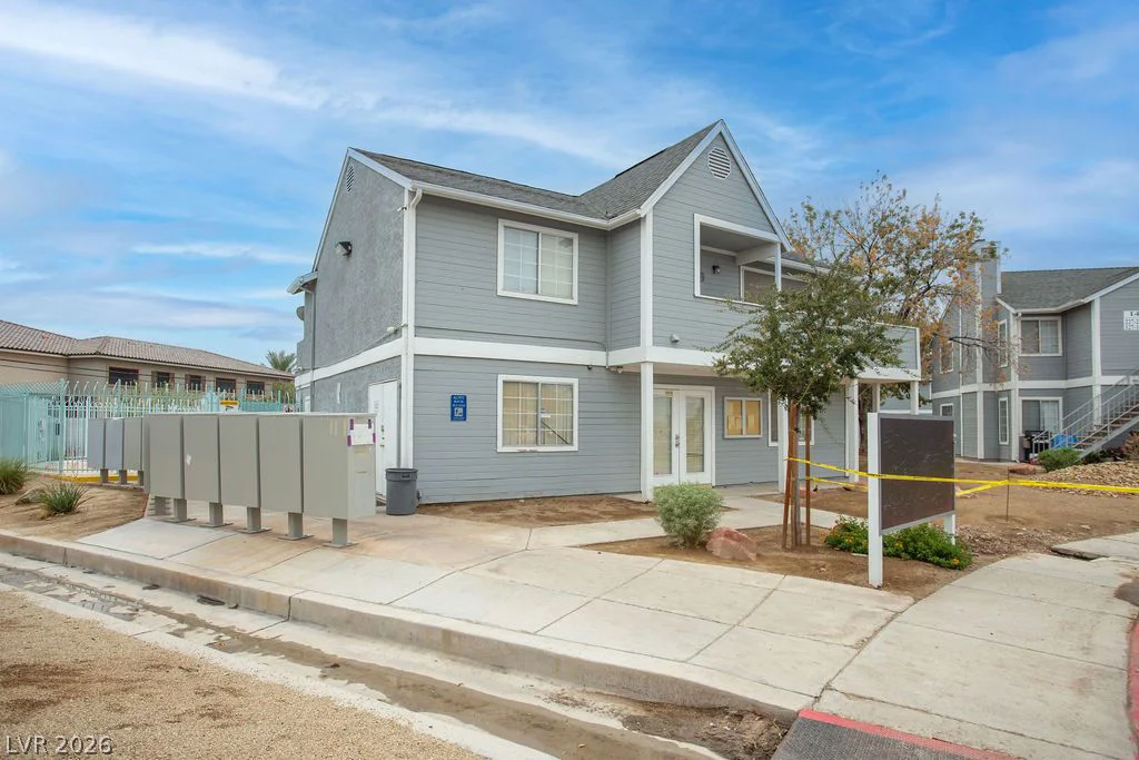 1926 Nebula, Las Vegas, NV 89115