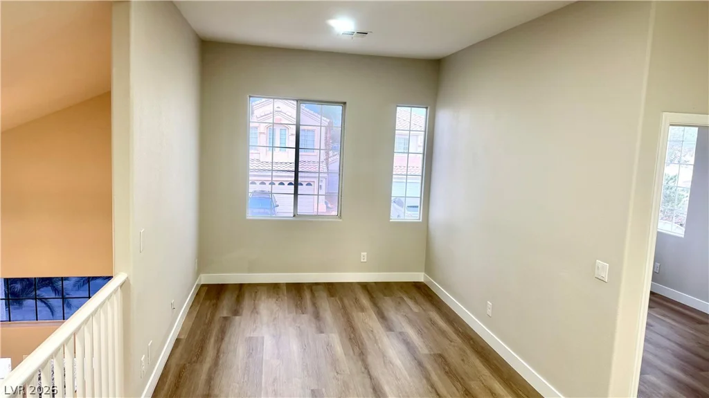 4595 Barnes, Las Vegas, NV 89147
