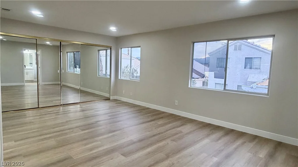 4595 Barnes, Las Vegas, NV 89147