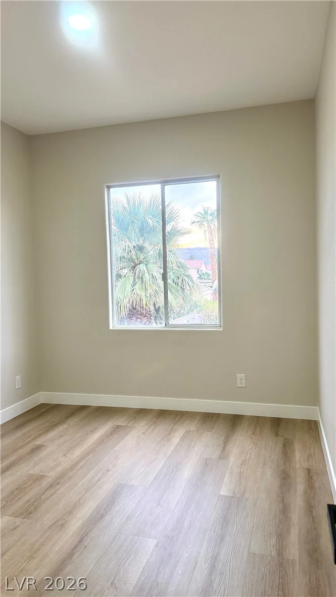 4595 Barnes, Las Vegas, NV 89147